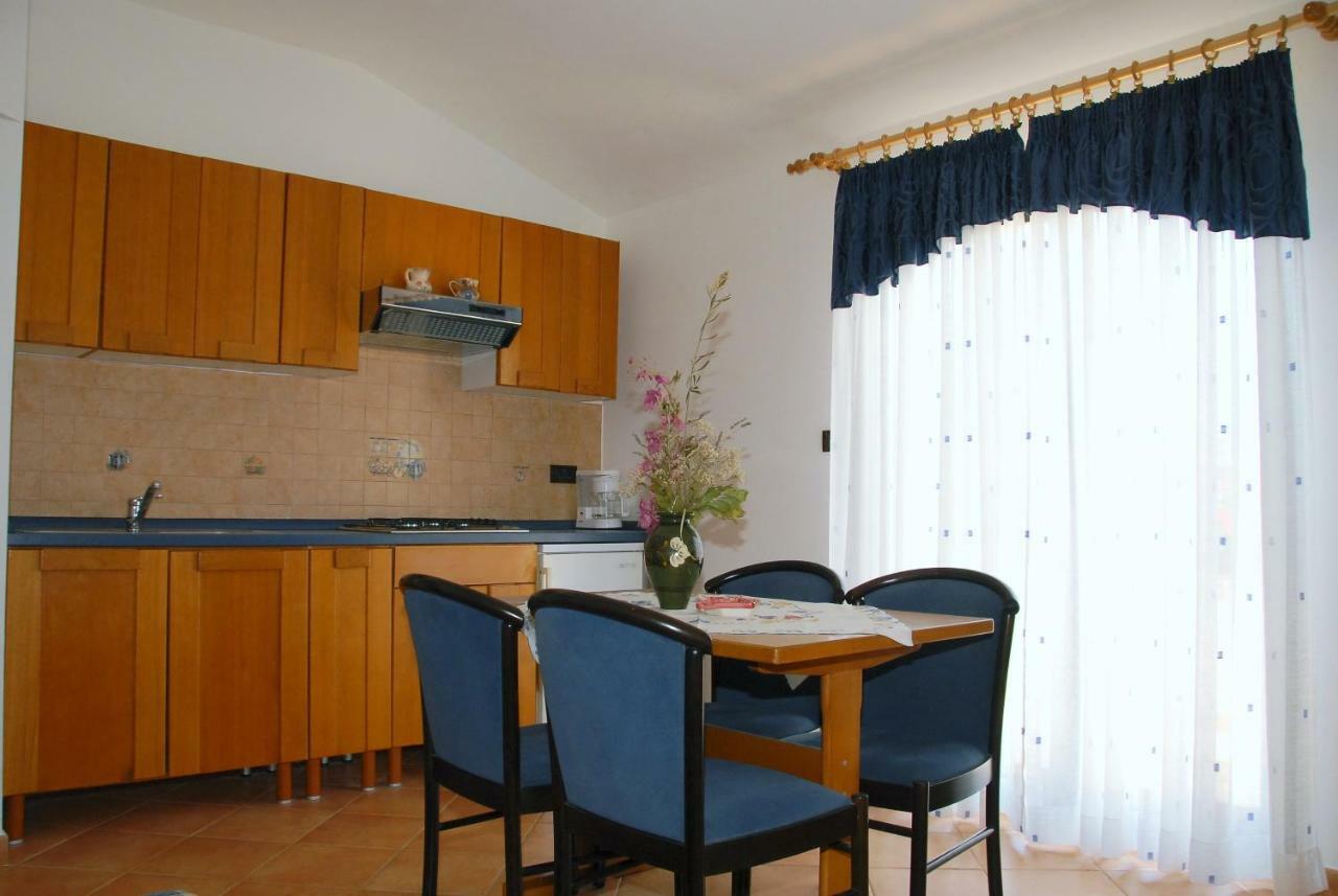 Apartmani Bauk 波雷奇 外观 照片