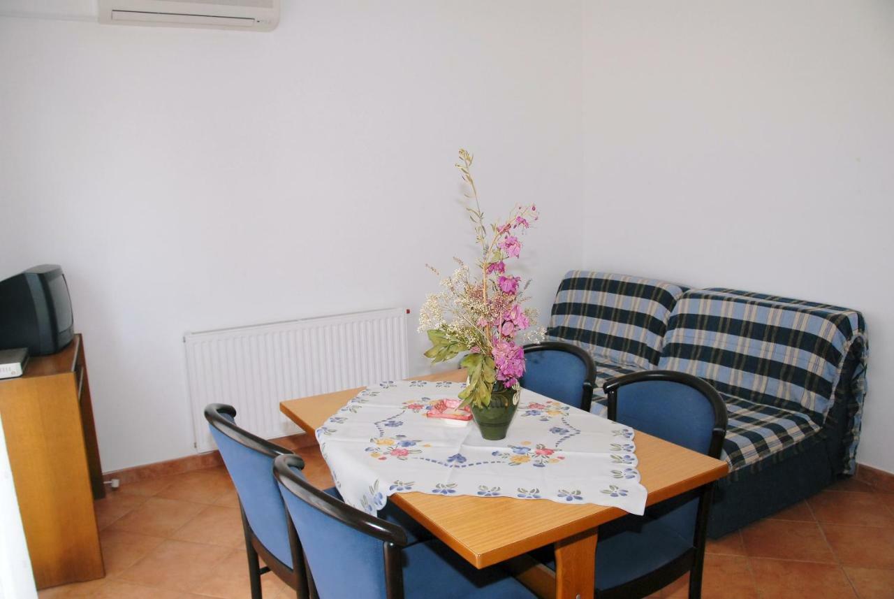 Apartmani Bauk 波雷奇 外观 照片